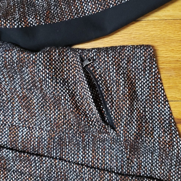 Ann Taylor Tweed Jacket size 4 EUC! - Picture 3 of 7